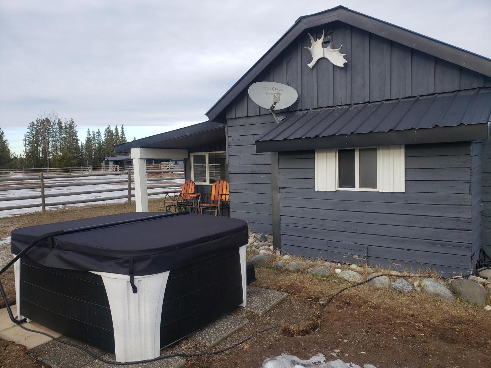 Woodhouse Cottages And Ranch Prince George Exteriör bild