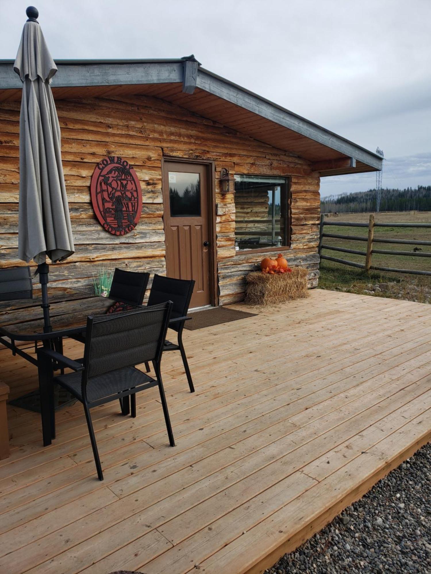 Woodhouse Cottages And Ranch Prince George Exteriör bild