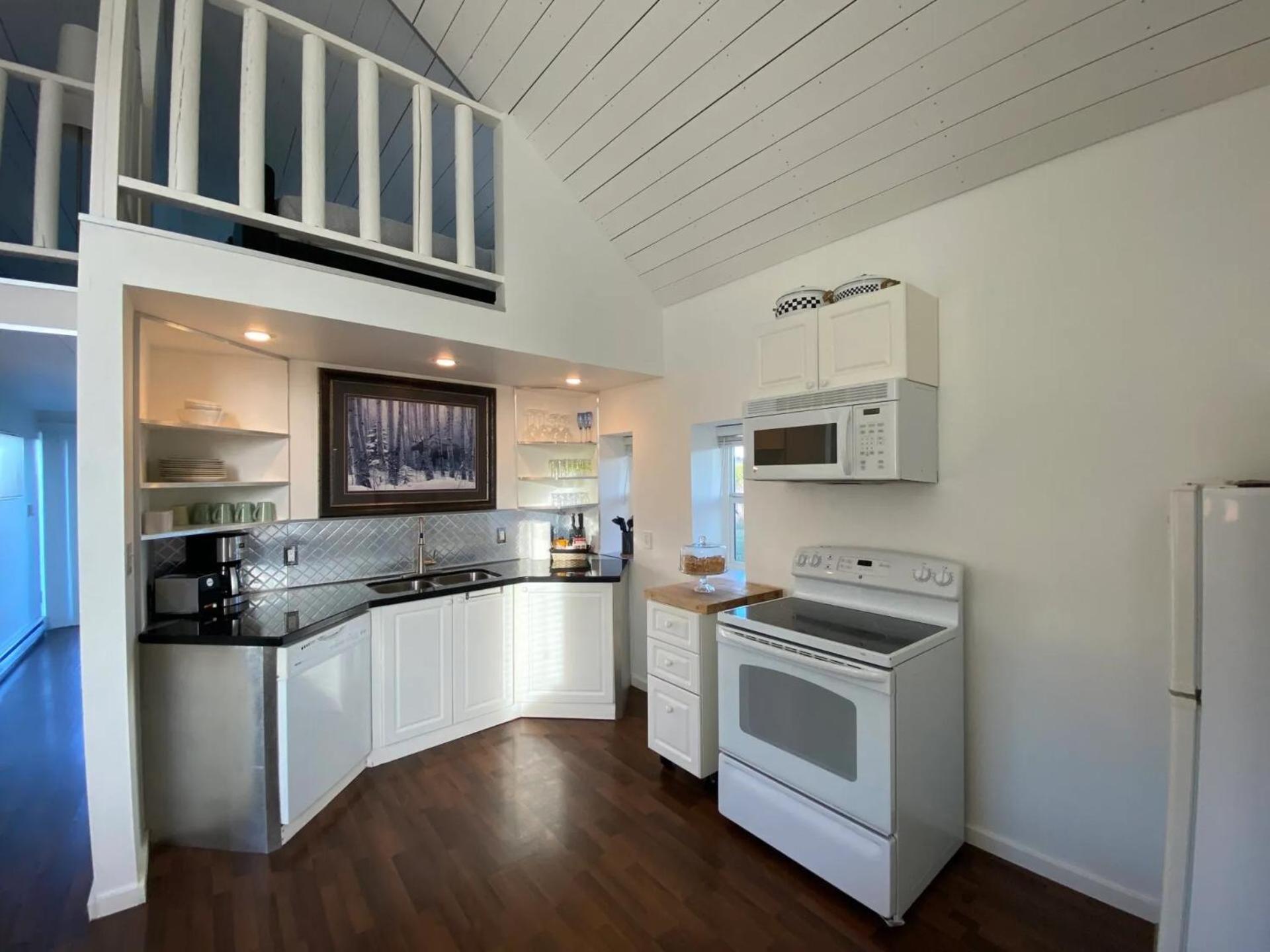 Woodhouse Cottages And Ranch Prince George Exteriör bild
