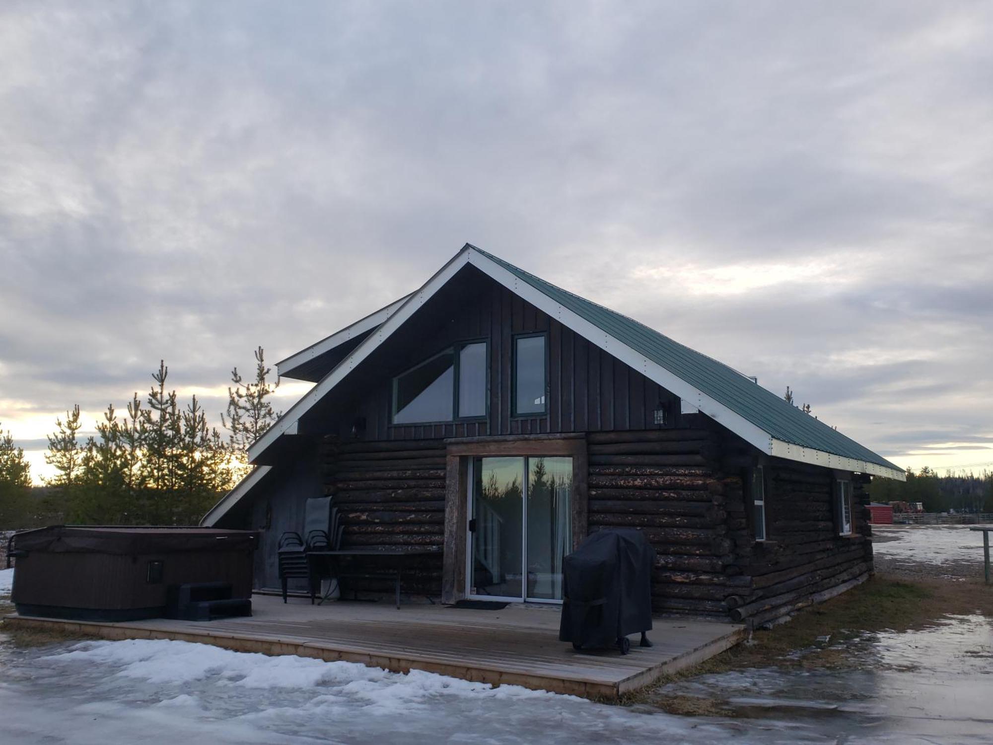 Woodhouse Cottages And Ranch Prince George Exteriör bild