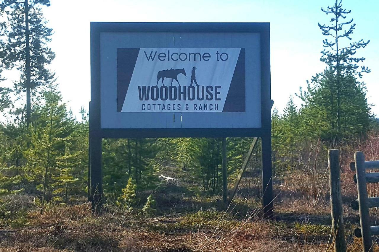 Woodhouse Cottages And Ranch Prince George Exteriör bild